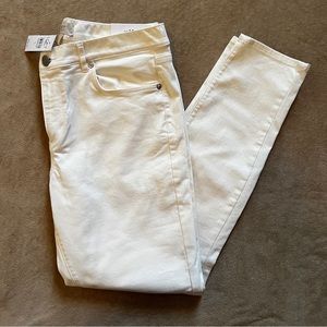 NWT Loft white skinny jeans, size 10